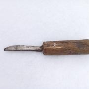 Ножи и ручки к ним папа тоже делал своими руками.